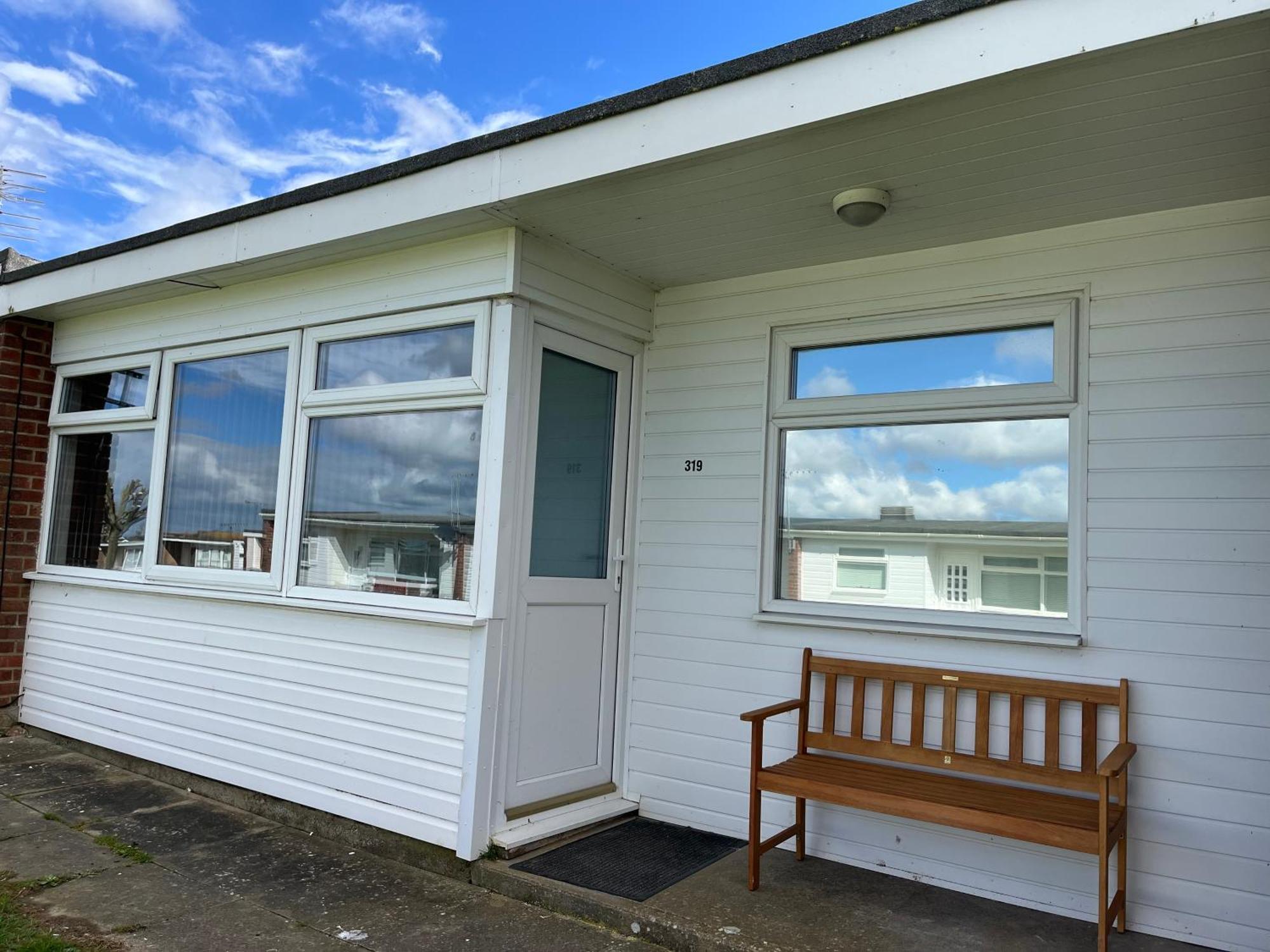 Chalet 319, Hemsby - Two Bed Chalet, Sleeps 5, Pet Friendly, Bed Linen And Towels Included Esterno foto