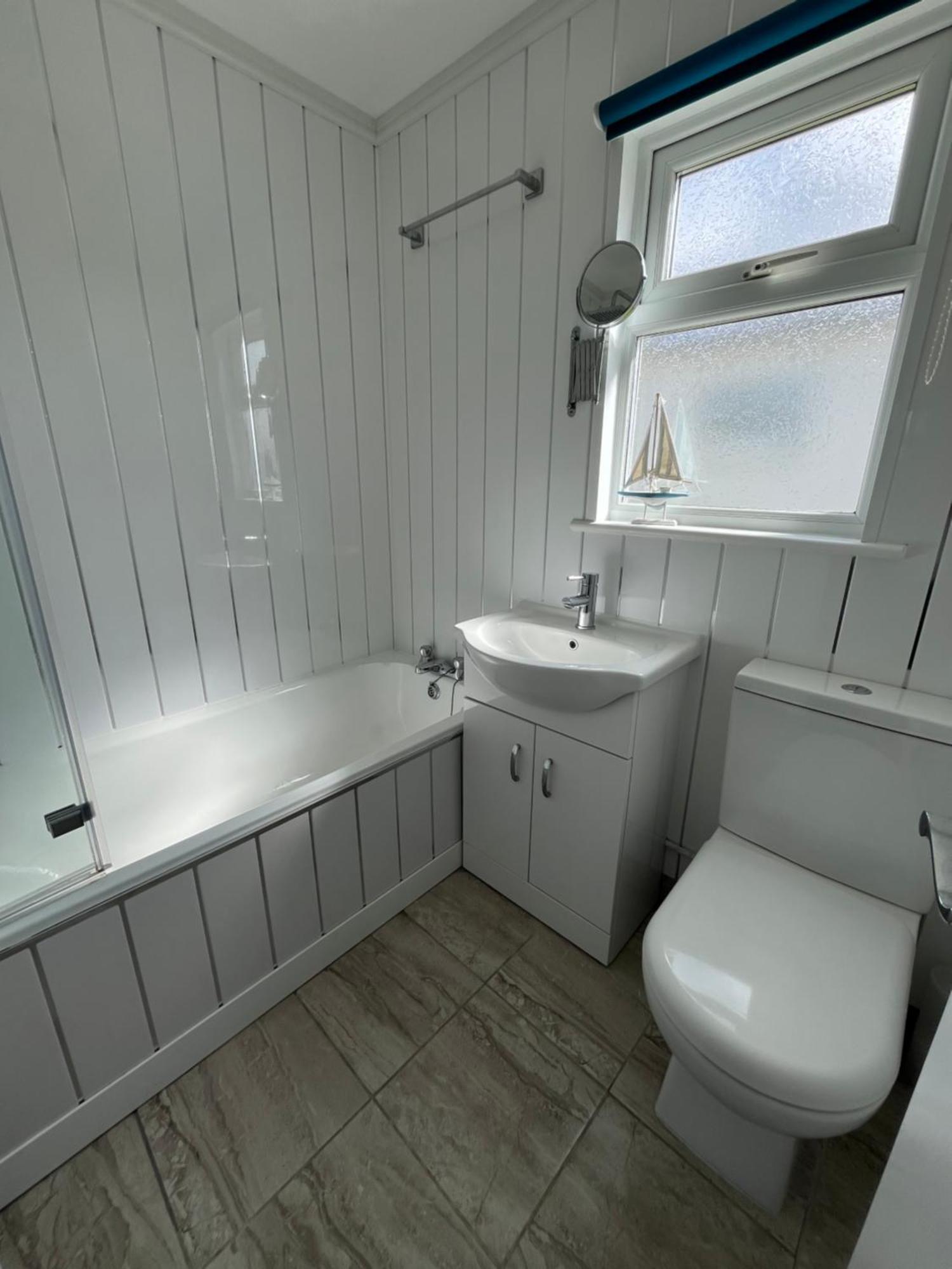 Chalet 319, Hemsby - Two Bed Chalet, Sleeps 5, Pet Friendly, Bed Linen And Towels Included Esterno foto